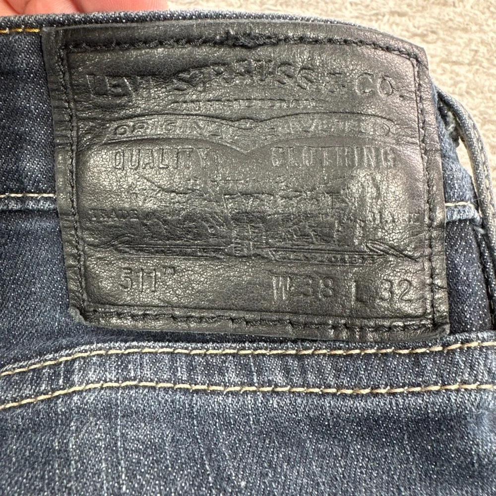 Levis 511 Slim Fit Jeans Mens 38x32 Dark Wash Indigo Denim Button Fly 191110003